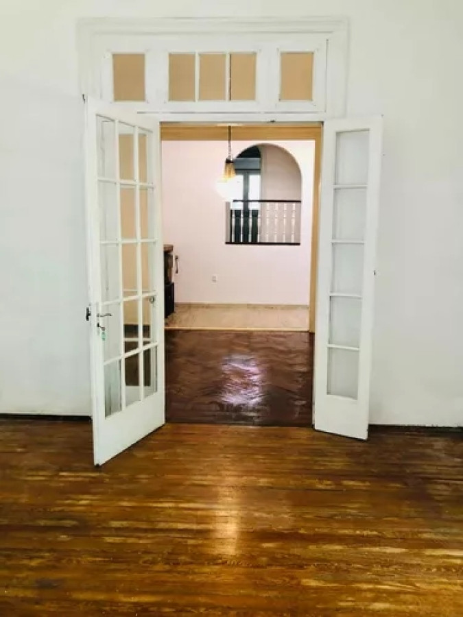Casa ID.12515 - Venta Casa Amplia De 5 Dormitorios 4 Baños Garaje Punta Carretas 