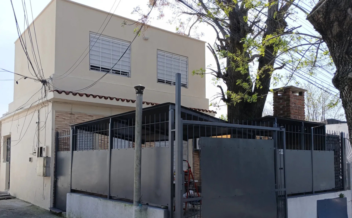 Casa ID.12574 - Venta Casa Con Renta Cochera Y Parrillero Excelente Cerrito