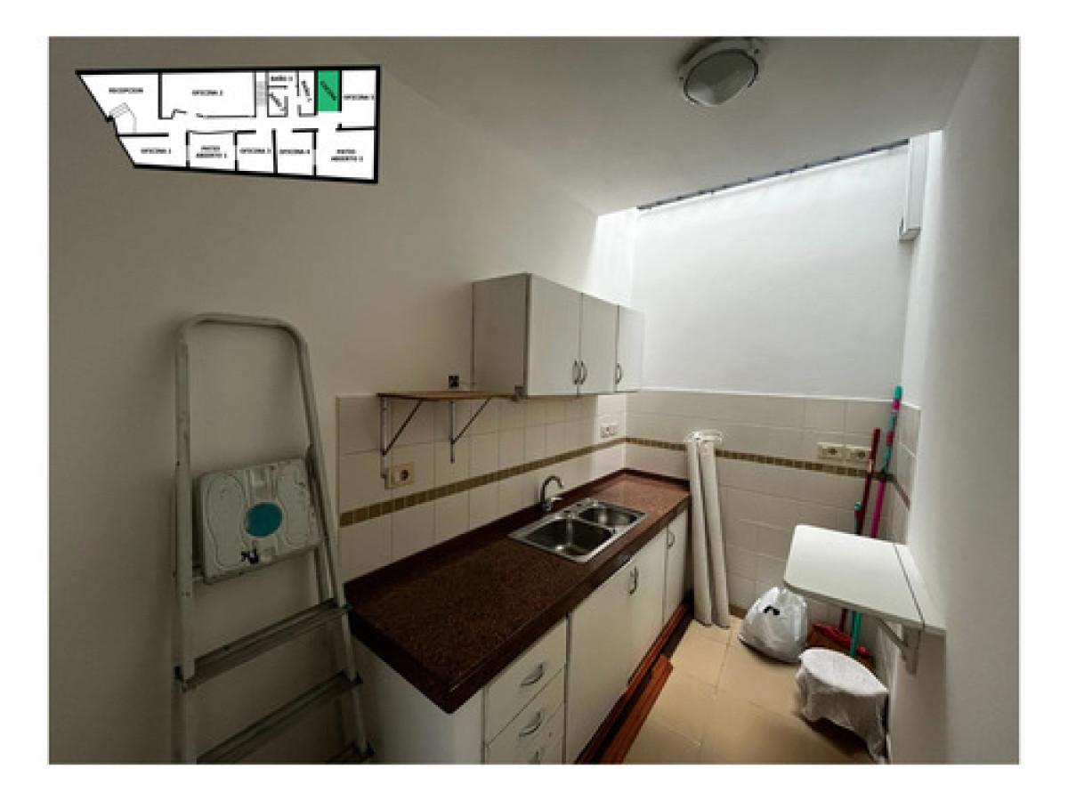 Casa ID.12662 - Alquiler Casa Inmensa A Pasos De Tres Cruces Uso Comercial
