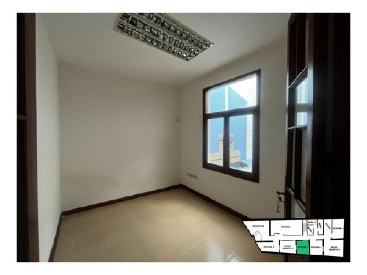 Casa ID.12662 - Alquiler Casa Inmensa A Pasos De Tres Cruces Uso Comercial