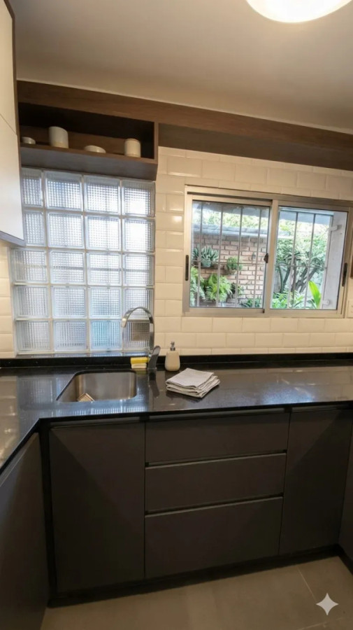 Casa ID.11878 - Venta Casa en Jacinto Vera 3 Dormitorios 2 Baños Garaje Barbacoa