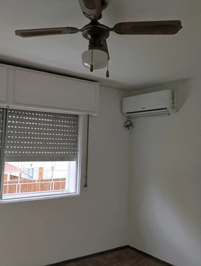 Casa ID.12899 - Alquiler Casa 2 Dormitorios 2 Baños Patio Y Parrillero Muy Luminosa Sin Gastos En Brazo Oriental