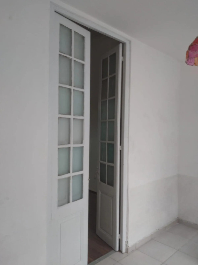 Casa ID.13066 - Alquiler Casa 1 Dormitorio Luminosa Sin Gastos Comunes En Brazo Oriental