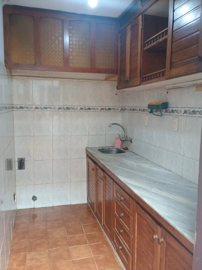 Casa ID.13211 - Alquiler Casa De 2 Dormitorios Buena Ubicación En Parque Rodó