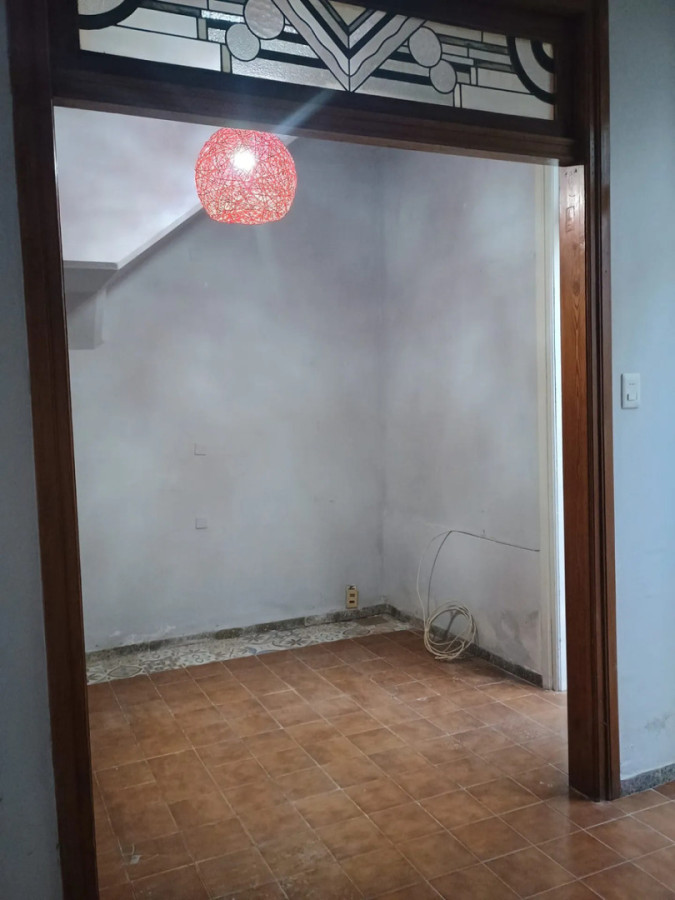 Casa ID.13211 - Alquiler Casa De 2 Dormitorios Buena Ubicación En Parque Rodó