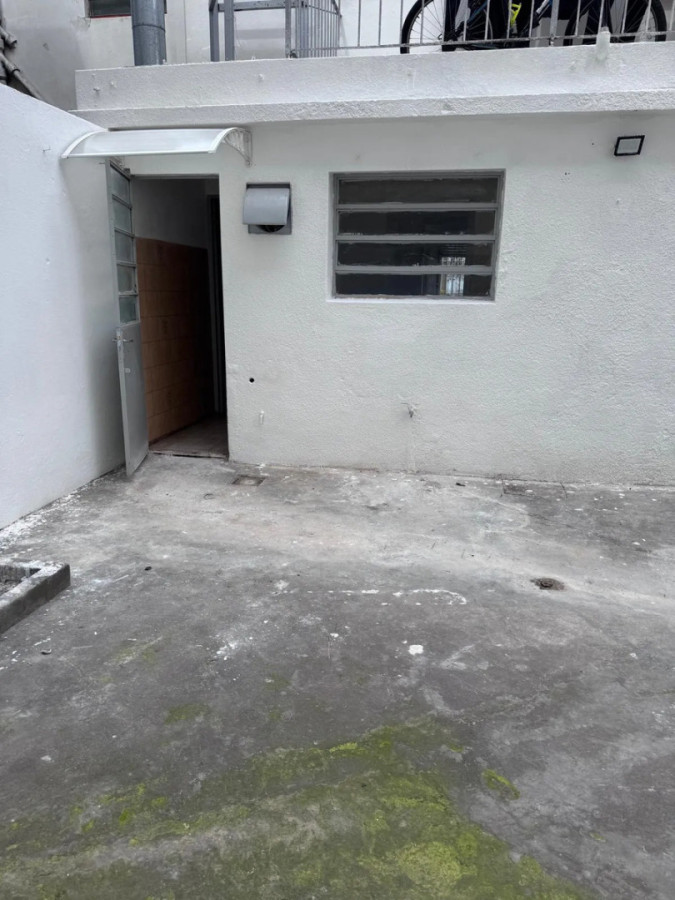Casa ID.13222 - Alquiler Casa Planta Baja 2 Dormitorios Patio Sin Gastos Comunes En Buceo