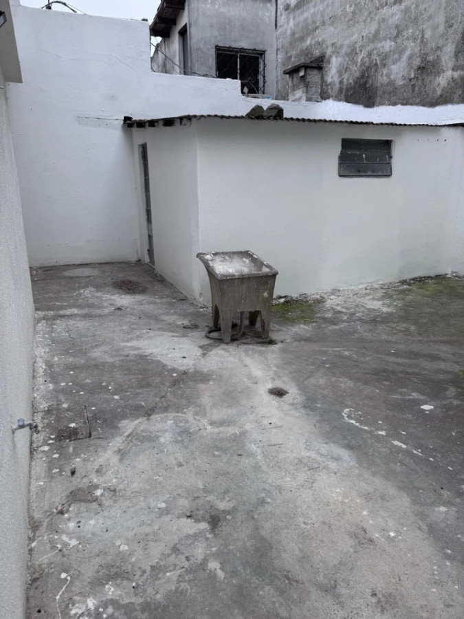 Casa ID.13222 - Alquiler Casa Planta Baja 2 Dormitorios Patio Sin Gastos Comunes En Buceo