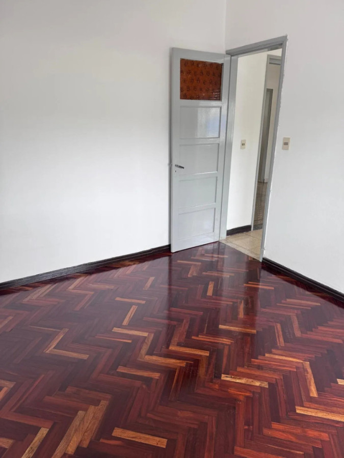 Casa ID.13222 - Alquiler Casa Planta Baja 2 Dormitorios Patio Sin Gastos Comunes En Buceo