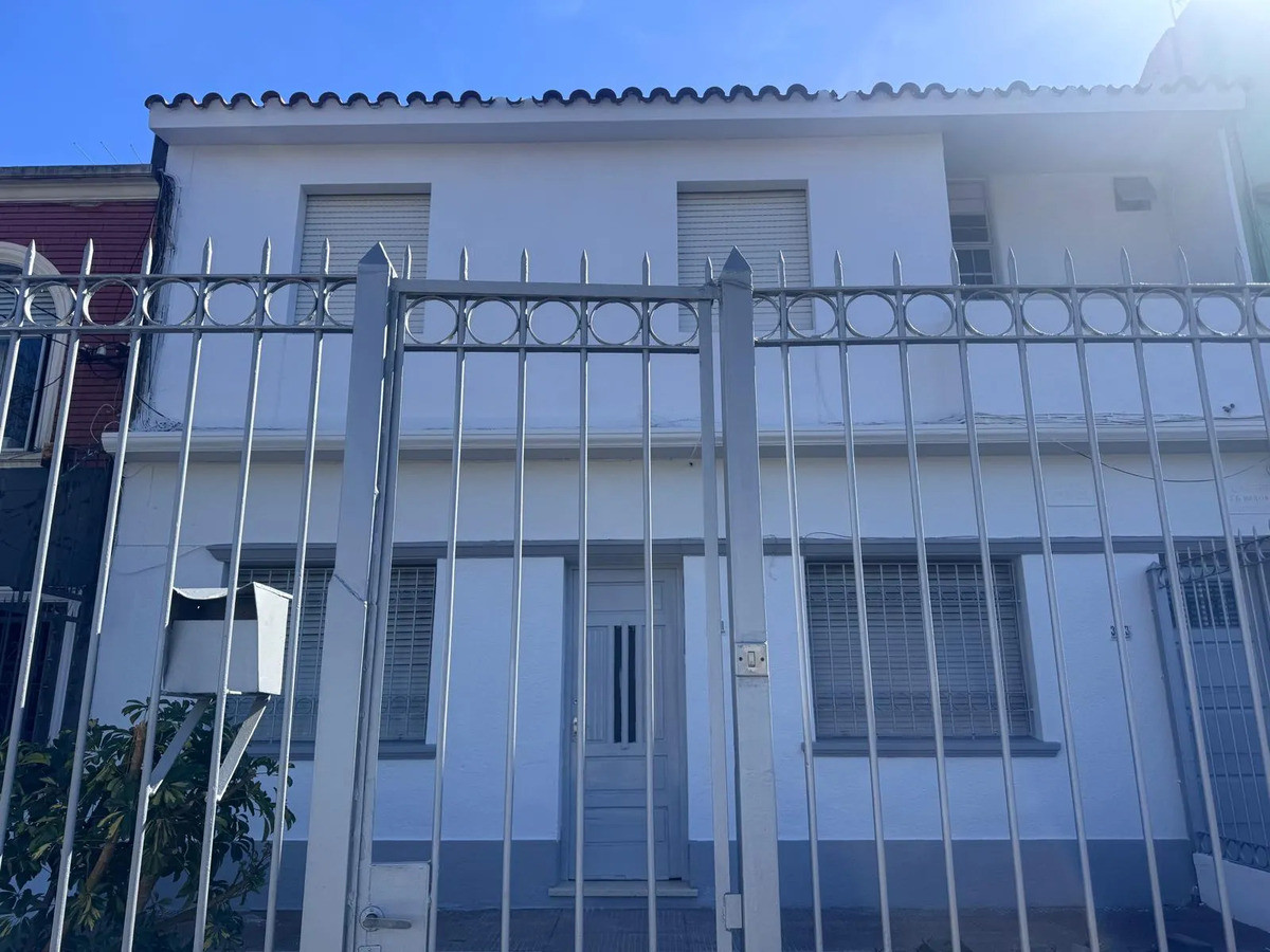 Casa ID.13222 - Alquiler Casa Planta Baja 2 Dormitorios Patio Sin Gastos Comunes En Buceo