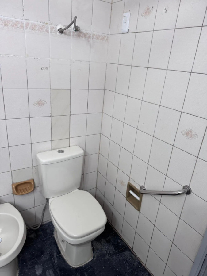 Casa ID.13222 - Alquiler Casa Planta Baja 2 Dormitorios Patio Sin Gastos Comunes En Buceo