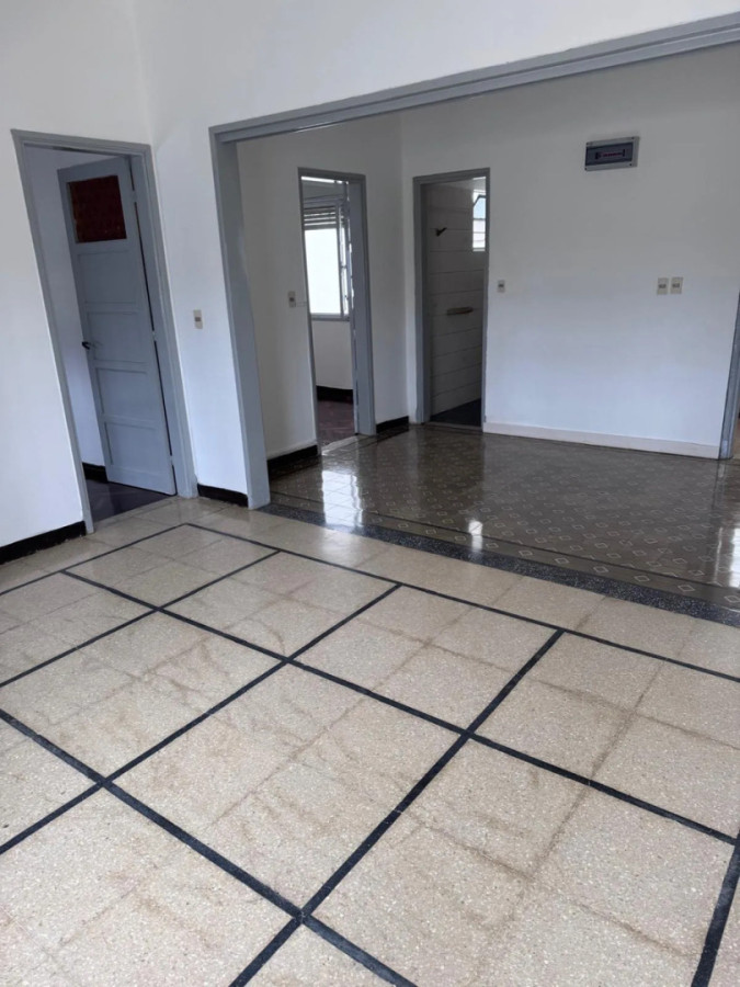 Casa ID.13222 - Alquiler Casa Planta Baja 2 Dormitorios Patio Sin Gastos Comunes En Buceo