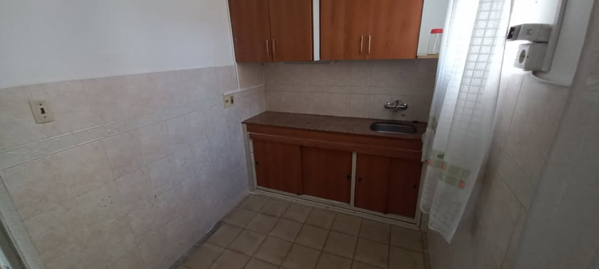 Casa ID.13283 - Alquiler Casa 2 Dormitorios Patio Con Parrillero Sin Gastos Comunes En Malvin