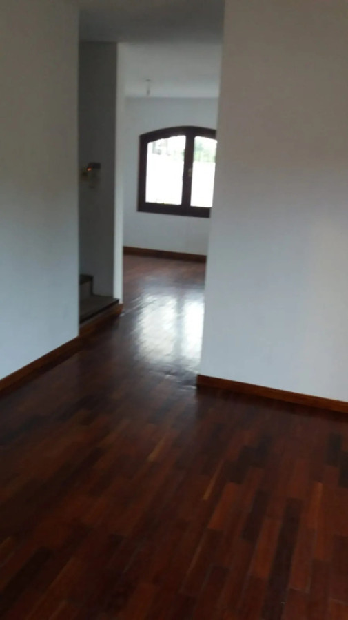 Casa ID.13303 - Alquiler Casa 3 Dormitorios 2 Baños Patio Parrillero Cochera Sin Gastos Comunes En Carrasco