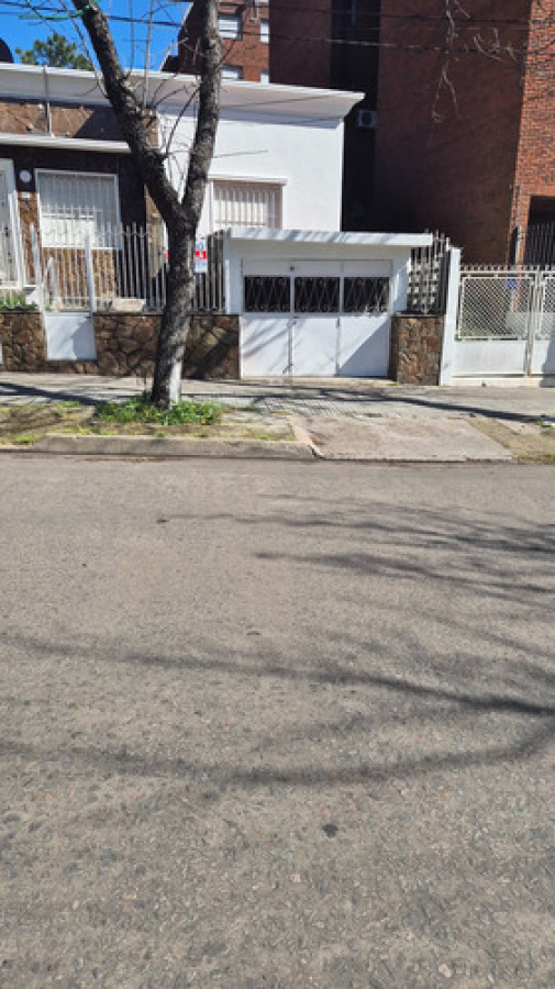 Casa ID.10926 - Casa Remodelada 2 Dormitorios Patio Cochera En Atahualpa