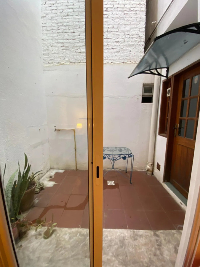 Casa ID.12575 - Alquiler Casa 2 Dormitorios 2 Baños Patio Sin Gastos Pocitos