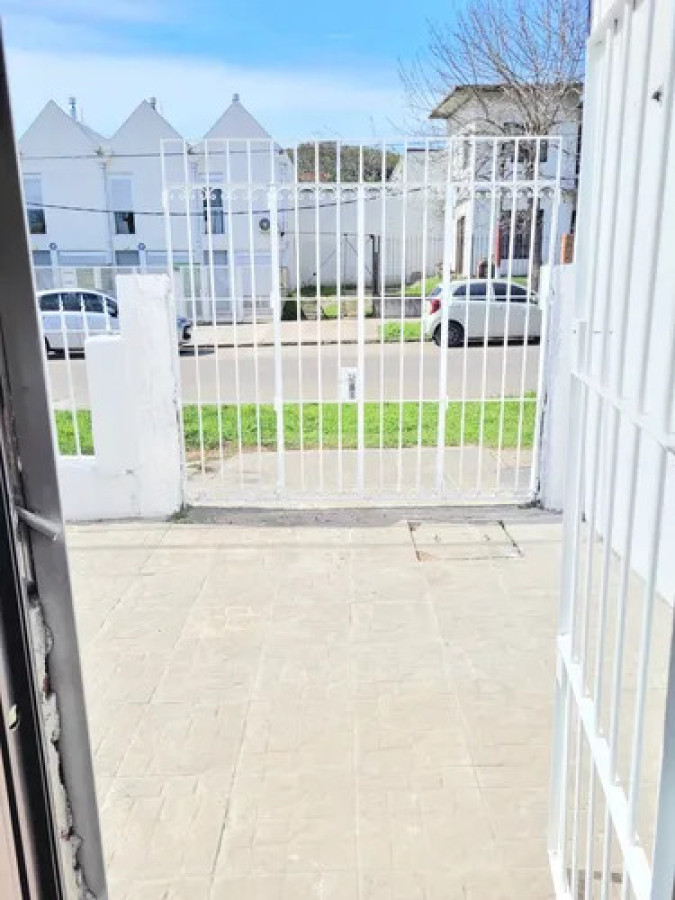 Casa ID.10952 - Linda Casa De 4 Dorm Con Cochera