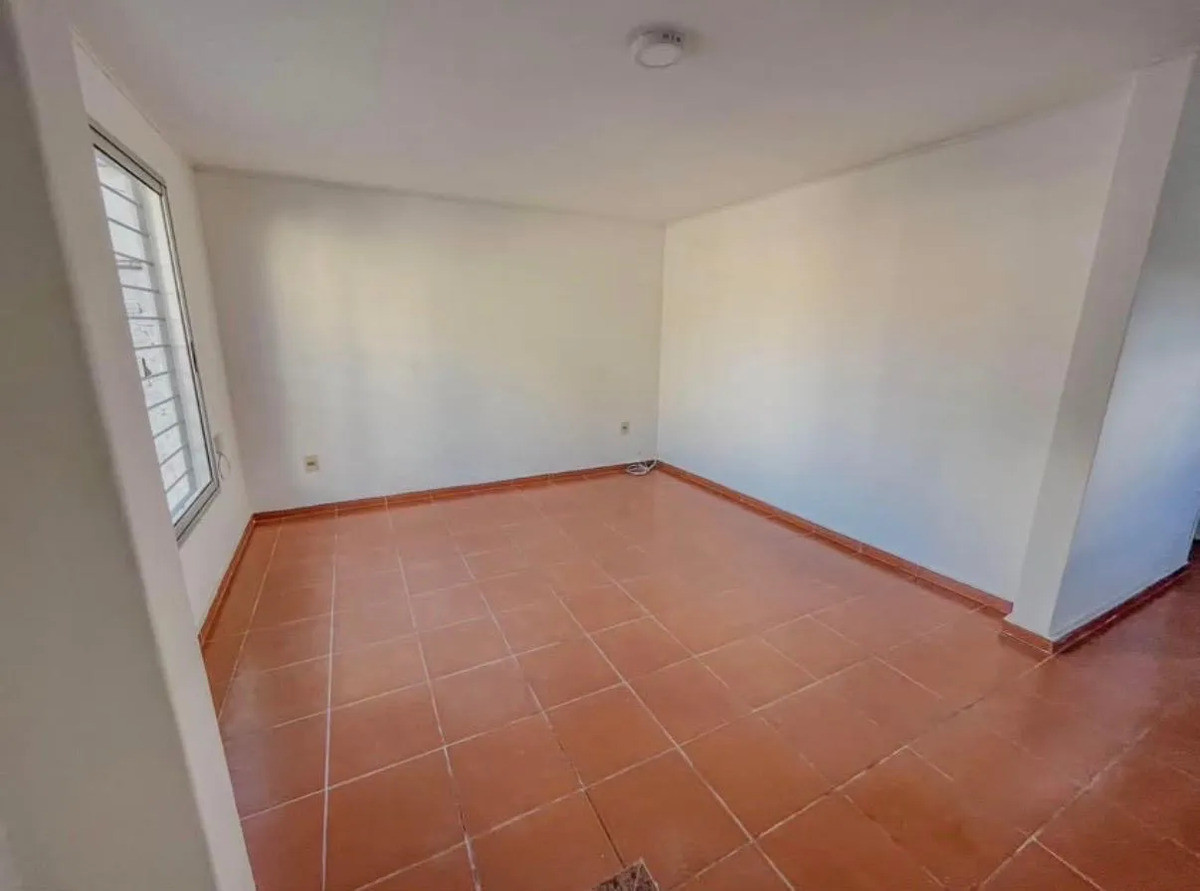Casa ID.13132 - Alquiler Casa De 1 Dormitorio Con Cochera Sin Gastos Comunes En Buceo