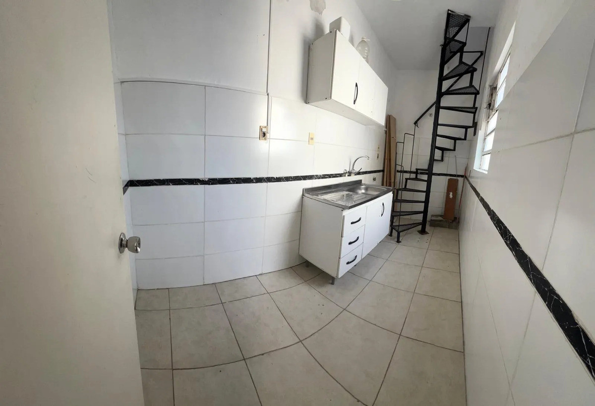 Casa ID.12704 - Alquiler Casa De Altos 2 Dormitorios Balcón Azotea Sin Gastos La BLanqueada