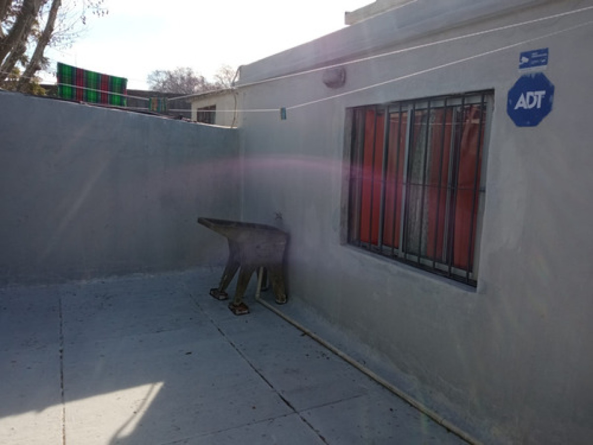 Casa ID.10201 - Alquiler Casa 2 Dormitorios, Altillo, Azotea En Aguada