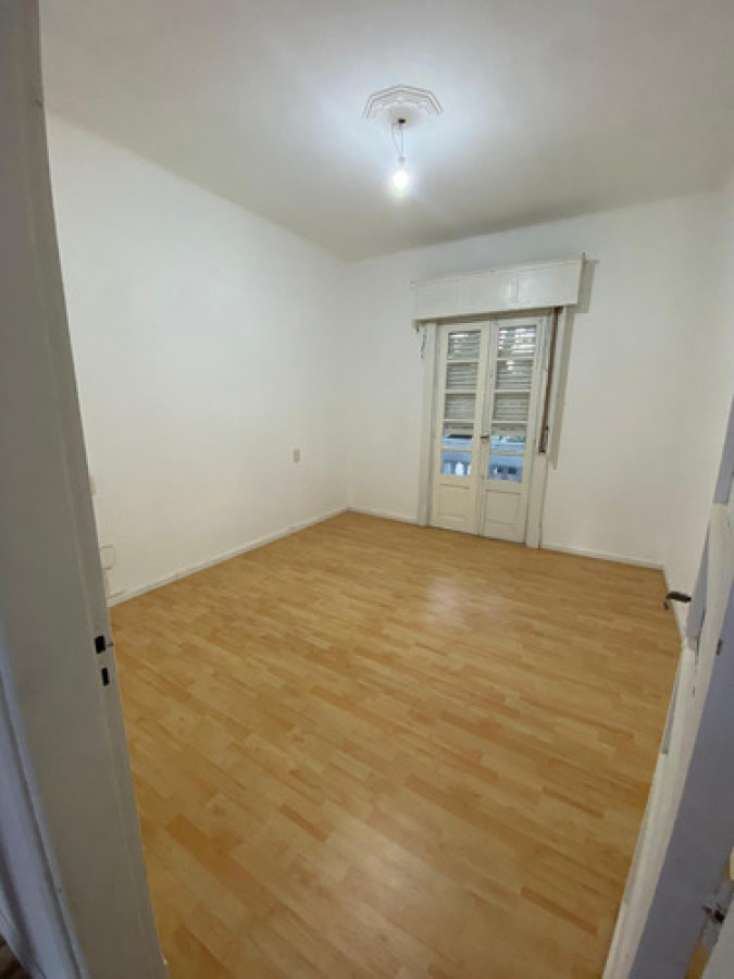 Casa ID.10821 - Oportunidad en Pocitos! Casa En Alquiler 3 Dormitorios, Balcón, Mascotas Bienvenidas!