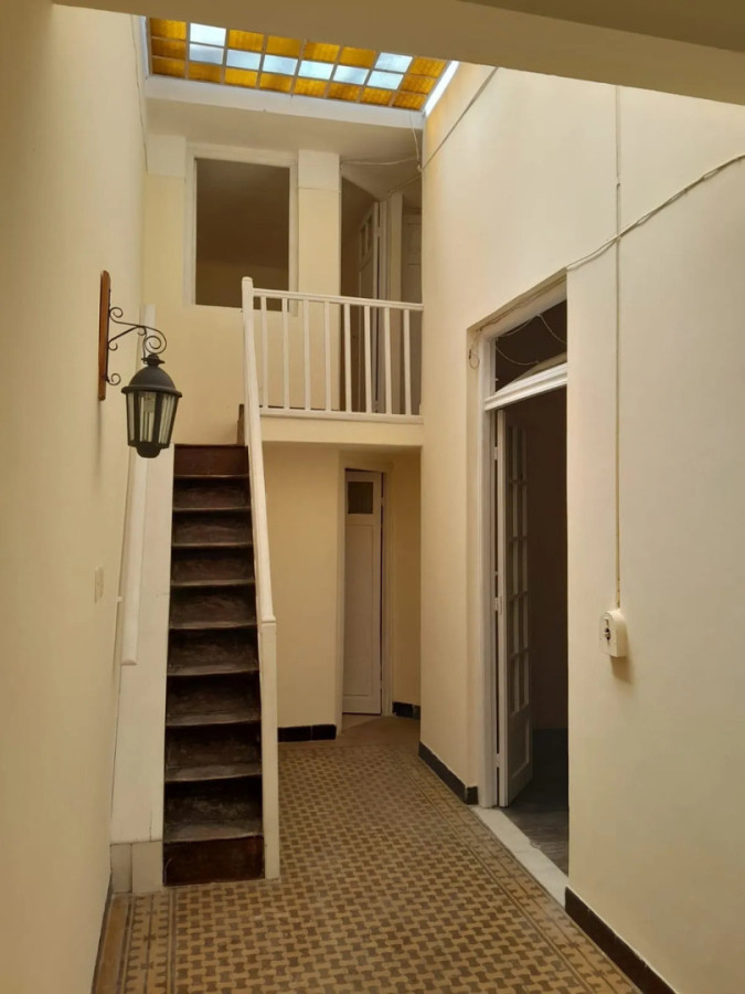 Casa ID.12638 - Alquiler Casa PH En Pleno Centro 4 Dormitorios 2 Baños
