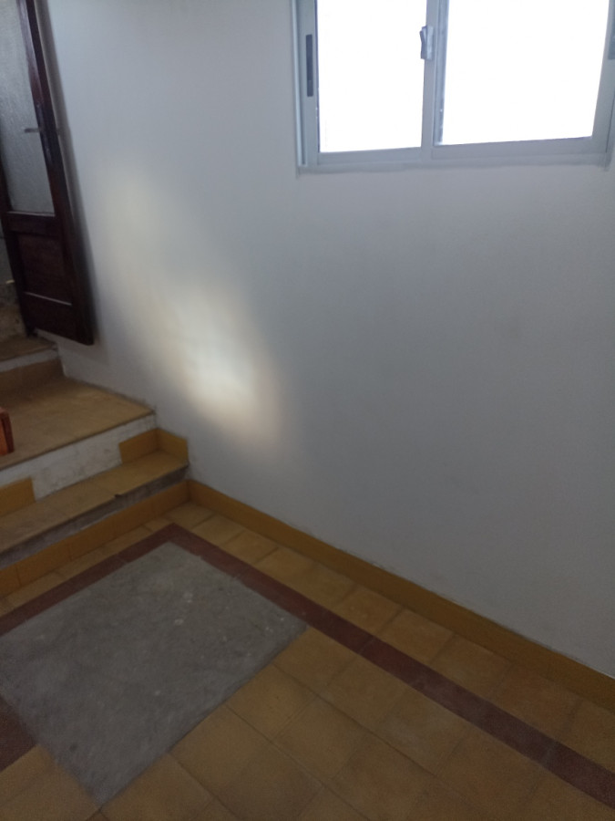 Casa ID.7838 - Hermosa Casa De Altos Con 4 Dorm y 2 Baños Con Balcón 