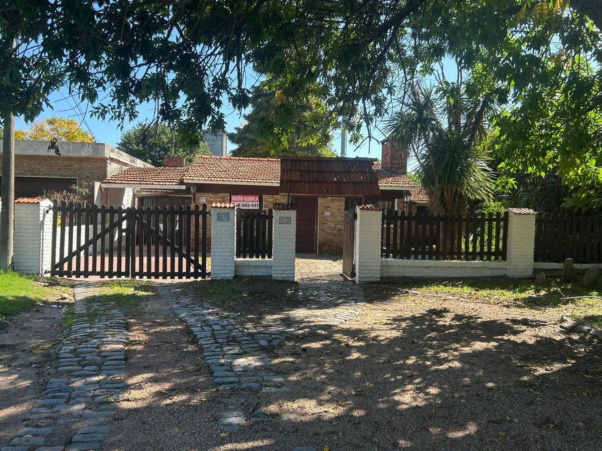 Casa ID.12174 - Alquiler Casa 4 Dormitorios Garaje Sin Gastos En Carrasco