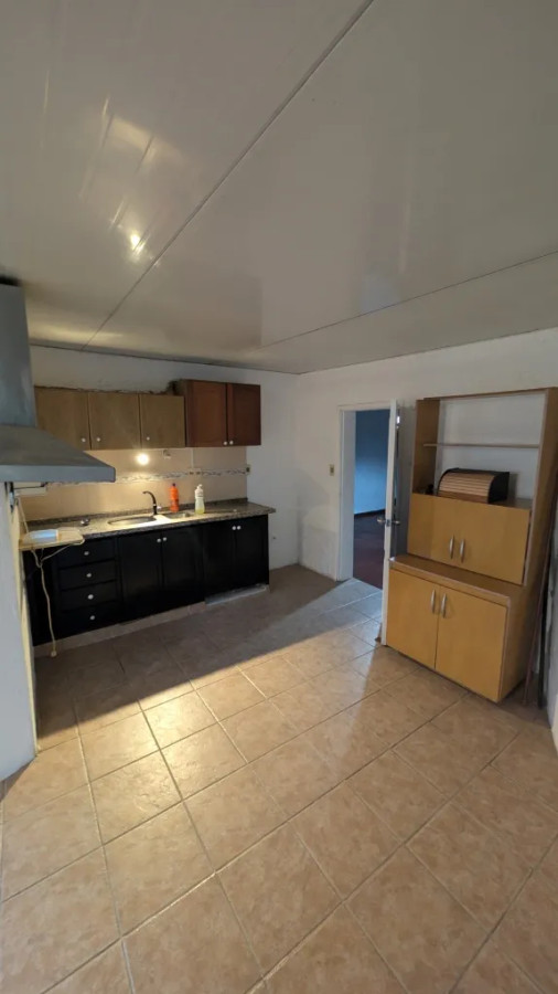 Casa ID.10660 - Alquiler Casa 2 Dormitorios 2 Baños Cochera En Puerto Buceo