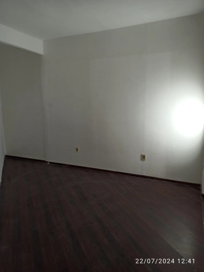 Casa ID.12860 - Alquiler Casa 3 Dormitorios 2 Baños Con Patio Y Parrillero Azotea Sin Gastos En Mercado Modelo