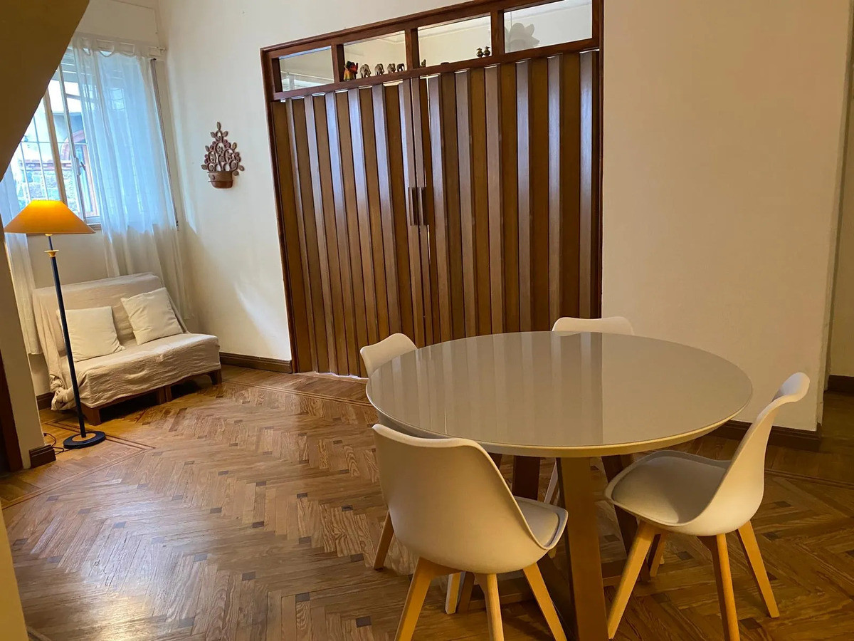 Casa ID.12575 - Alquiler Casa 2 Dormitorios 2 Baños Patio Sin Gastos Pocitos