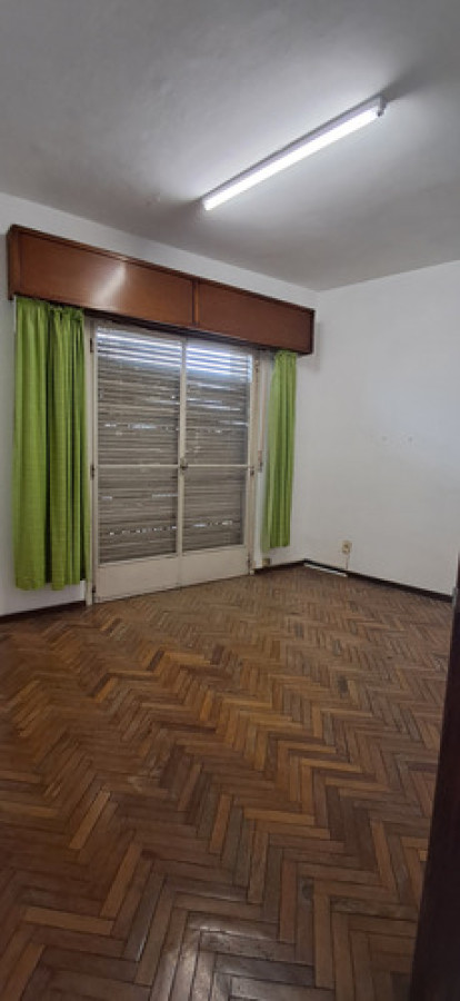 Casa ID.11527 - Alquiler De Casa Planta Alta 2 Dormitorios Con Parrillero En Tres Cruces