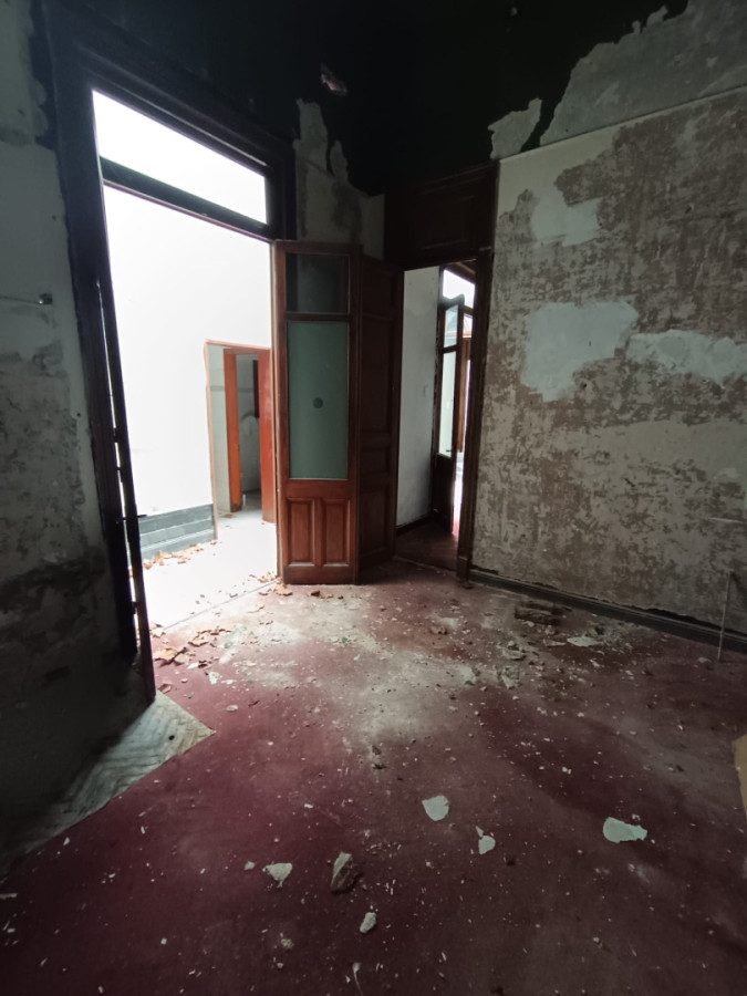 Casa ID.6763 - Venta Casa A Reciclar En Parque Rodó Para Vivienda O Empresa