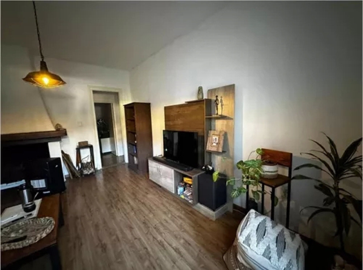 Casa ID.4426 - Venta Casa Para Vivienda O Local Muy Bien Ubicada