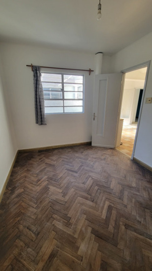 Casa ID.10489 - Oportunidad! Casa En Barrio Aguada, Ideal Empresas