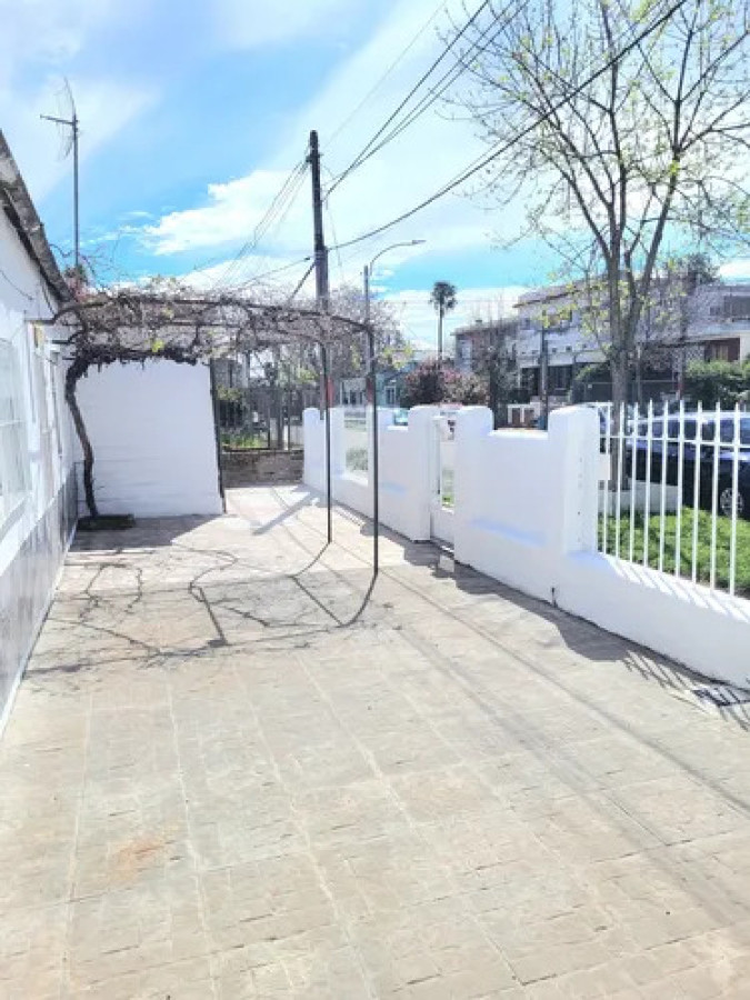 Casa ID.10952 - Linda Casa De 4 Dorm Con Cochera