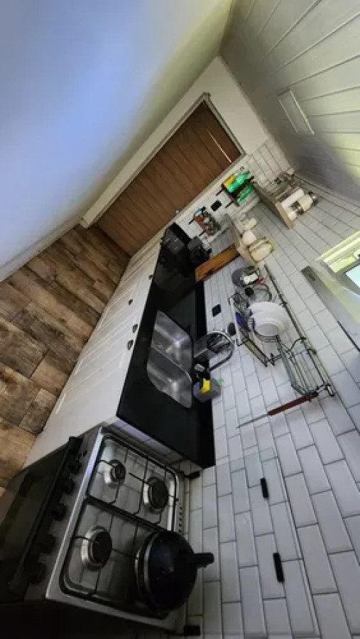 Casa ID.10741 - Linda Casa De 1 Dormitorio Con Cochera