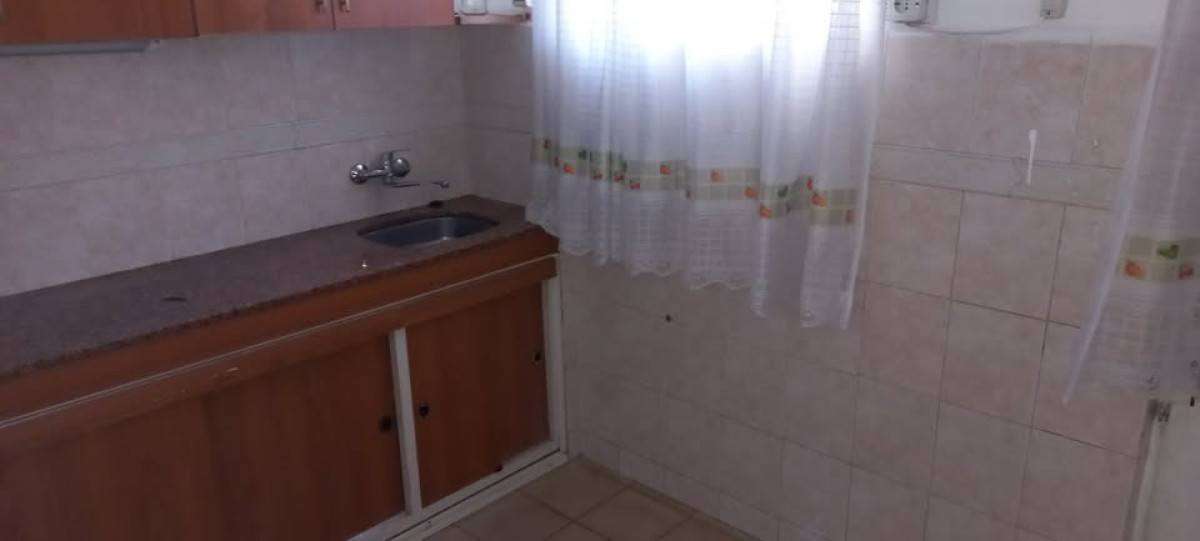 Casa ID.13282 - Alquiler Casa 2 Dormitorios Patio Con Parrillero Sin Gastos Comunes En Malvin