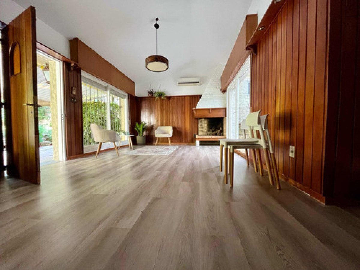 Casa ID.10555 - Hermosa Casa Ideal Empresa, U Hogar Con Cochera