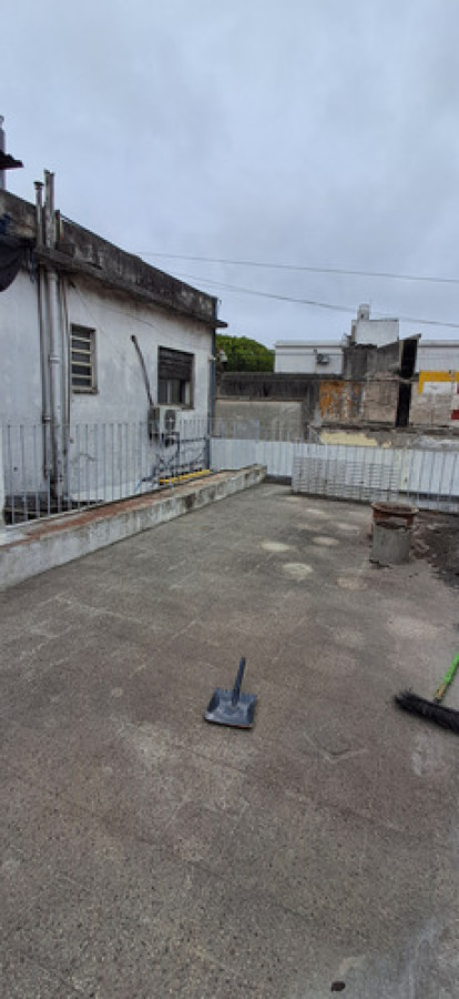 Casa ID.11527 - Alquiler De Casa Planta Alta 2 Dormitorios Con Parrillero En Tres Cruces