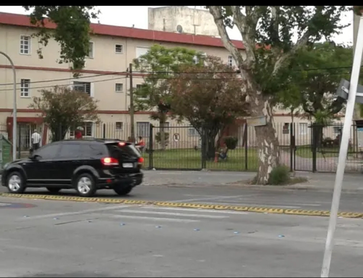 Casa ID.10195 - CASA EN ALQUILER EN MALVIN 2 DORMITORIOS!