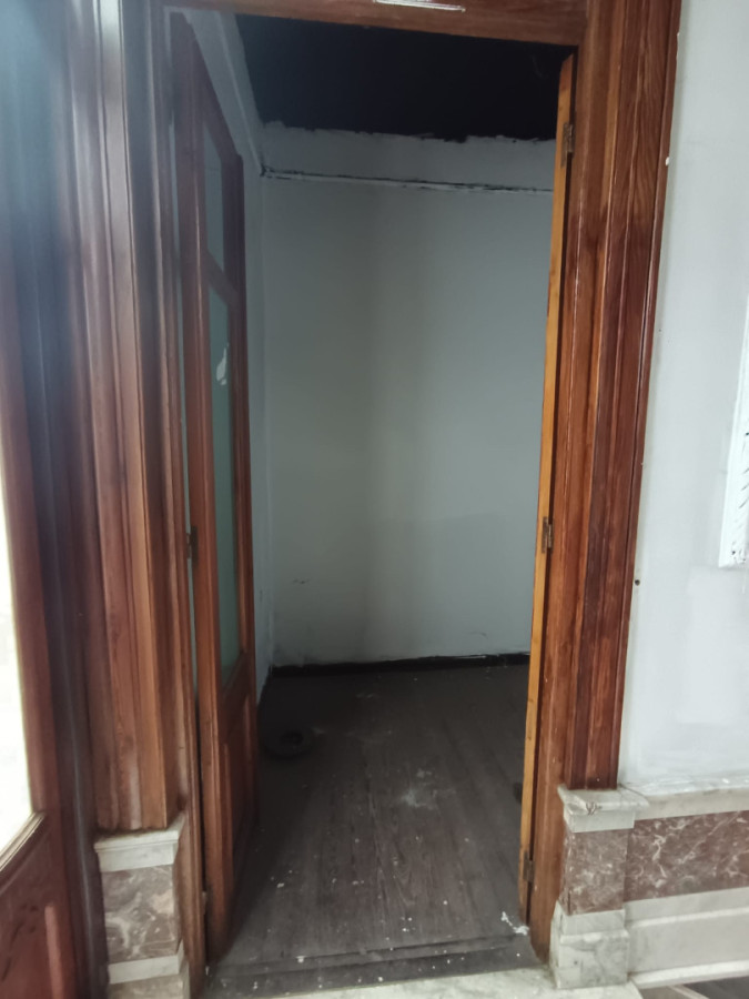 Casa ID.6763 - Venta Casa A Reciclar En Parque Rodó Para Vivienda O Empresa