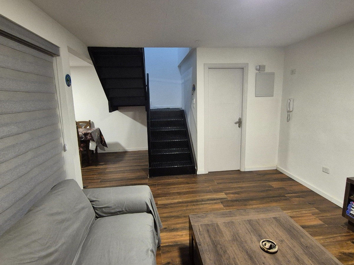 Casa ID.7631 - Hermoso Dúplex De 2 Dorm Con Patio y Parrillero En La Union