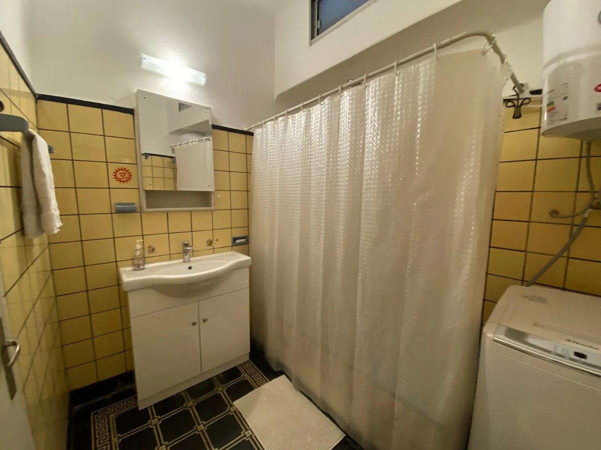 Casa ID.12575 - Alquiler Casa 2 Dormitorios 2 Baños Patio Sin Gastos Pocitos