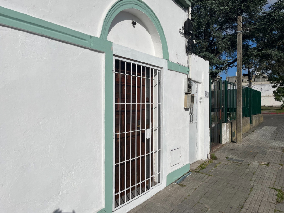 Casa ID.12934 - Alquiler Apto Tipo Casa 1 Dormitorio Patio Lavadero Unión