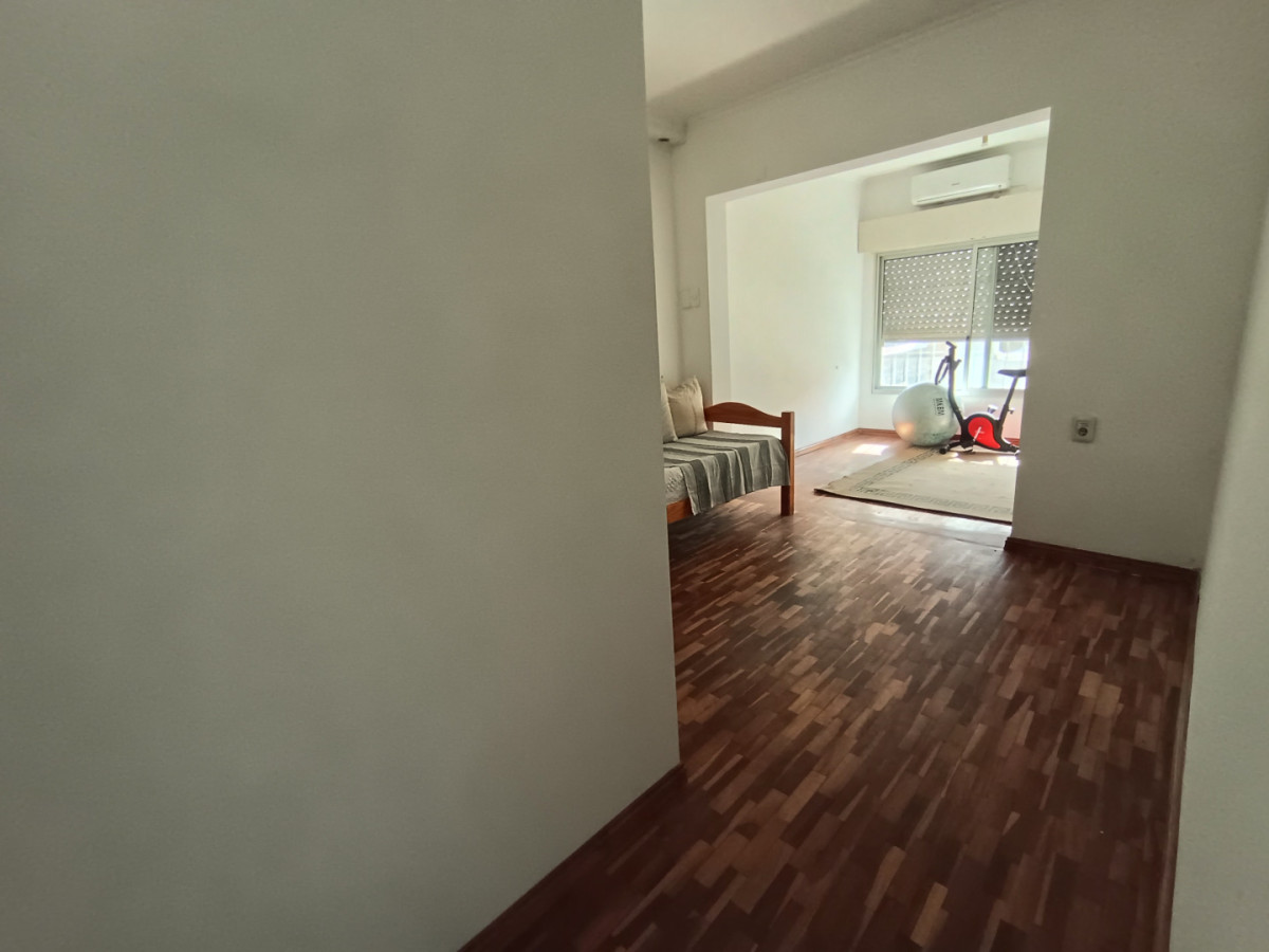 Casa ID.12015 - Venta Casa Dúplex Excelente Estado Garaje En Jacinto Vera