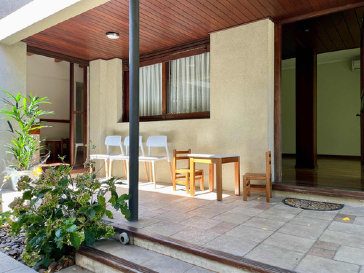 Casa ID.10555 - Hermosa Casa Ideal Empresa, U Hogar Con Cochera