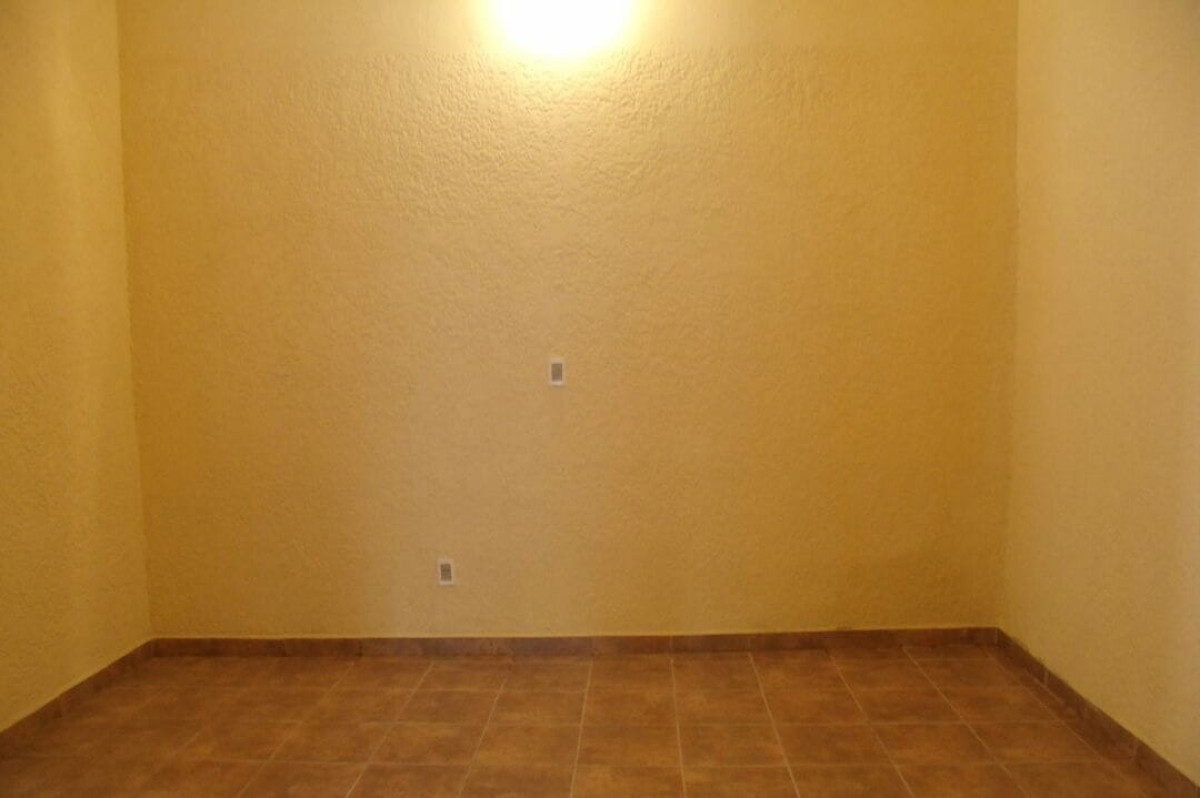 Casa ID.5878 - Casa En Venta 8 Dormitorios, 4 Baños. IDEAL INVERSIONISTAS! Cordón Montevideo.