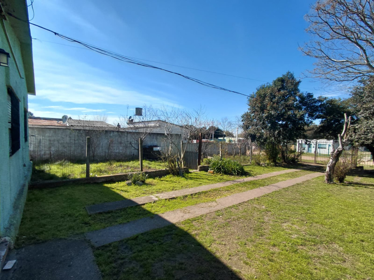 Casa ID.12989 - Venta Casa Con Apartamento Y Gran Terreno En Toledo Canelones