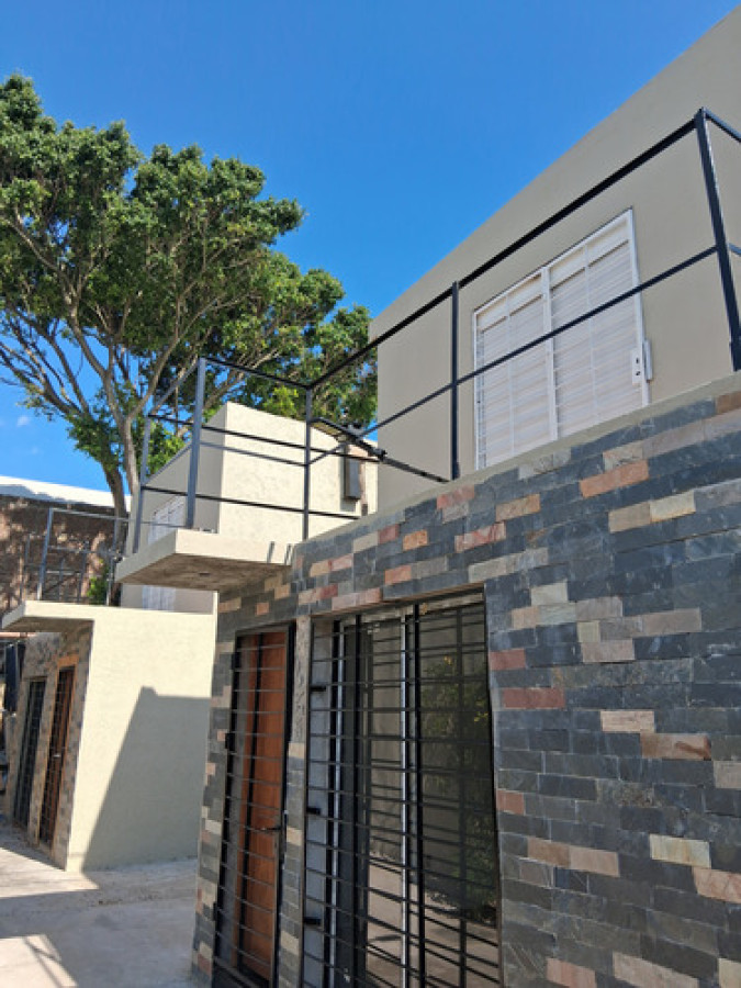 Casa ID.11709 - Alquiler Casa en Malvin 2 dormitorios 2 baños cochera 