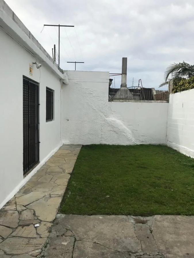 Casa ID.11240 - Hermosa Casa De 2 Dorm Con Cochera Y 2 Baños